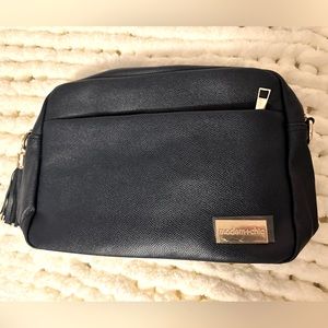 Modern & Chic Willow Convertible Crossbody